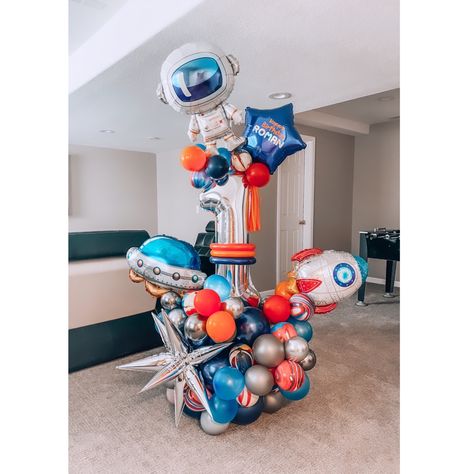 Space Balloons Decoration, Space Theme Balloon Bouquet, Space Balloon Bouquet, Birthday Ballon Decorations, Airplane Birthday Decorations, Astronaut Balloon, Balloon Flower Decorations, Space Party Decorations, Galaxy Party