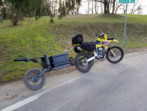 Single Wheel Dual Sport Trailer - CRF250L | Page 2 | Adventure Rider Pull Behind Motorcycle Trailer, Tactical Truck, Expedition Trailer, Adventure Trailers, Trailer Plans, Dual Sport Motorcycle, Bike Camping, Motorcycle Trailer, Motorcycle Camping