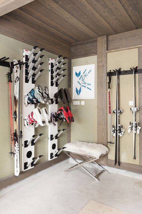 Ski room with heated boot rack and stylish storage at luxury ski chalet, Chalet Mirabelle, between Megeve and Saint Gervais Les Bains in the French Alps. Ski Room Decor, Ski Cabin Interior, Ski Mudroom, Ski Mud Room, Ski Chalet Interior, Ski House Decor, Half Bathroom Remodel, Tahoe Cabin, Gear Room