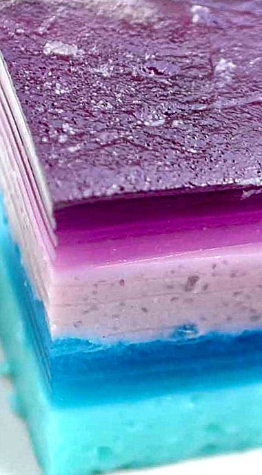 Jello Jewel Dessert, Fancy Jello Desserts, Best Jello Recipes, Easter Jello, Jello Ideas, Glass Jello, Jello Deserts, Finger Jello, Jello Mold Recipes