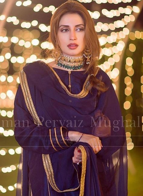 Iman Ali, Asian Wedding Dress Pakistani, Shoes Guide, Dress Pakistani, Pakistani Actors, Pakistani Formal Dresses, Desi Wedding Dresses, Asian Wedding Dress, Lovely Pictures