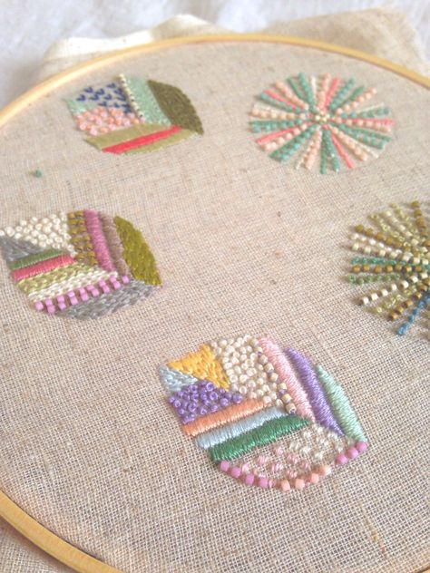 Leaf Embroidery Abstract Hand Embroidery, Abstract Embroidery Designs, Bed Pictures, Sulaman Pita, Desain Quilling, Abstract Leaf, Pola Sulam, Japanese Embroidery, Sewing Embroidery Designs