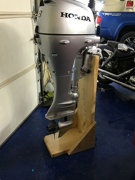 Made a simple Outboard Motor Stand | Sailboat Owners Forums Winterize Boat, Boat Upgrades, Outboard Motor Stand, Boat Stands, Canoe Building, Outboard Boat Motors, Boat Propellers, Van Storage, Boat Restoration