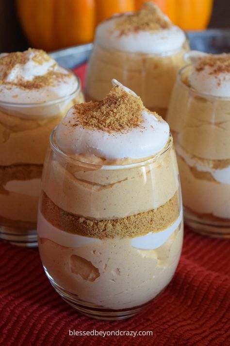 Pumpkin Mousse Parfaits Pumpkin Parfait, White Chocolate Pudding, Pumpkin Trifle, Pudding Parfait, Pumpkin Mousse, Parfait Desserts, Dessert Places, Pumpkin Pudding, Pumpkin Recipe