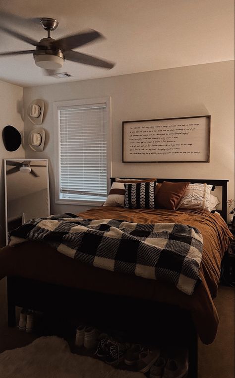 #westernbedrooms #punchybedroom #western #bedroomideas Western Teen Bedroom, Punchy Bedroom, Cowboy Bedroom Ideas, Western Boys Room, Teen Guy Bedroom, Country Teen Bedroom, Cowboy Bedroom, Country Room