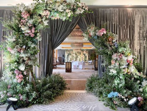 roses with baby’s breath floral arch Wedding Arch Entrance, Floral Entrance, Arch Entrance, Entrance Arch, Centerpieces Wedding, Wedding Entrance, Baby S Breath, Flower Centerpieces Wedding, Outdoor Weddings