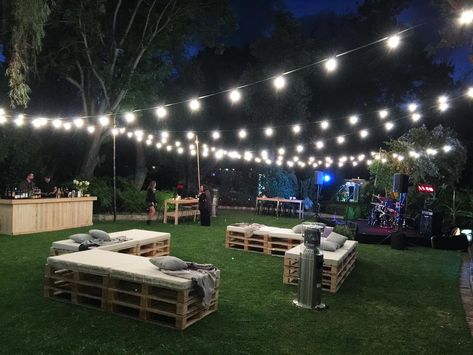 Sophisticated Garden, Gazebo Design, Backyard Party Decorations, Furniture Styling, Graduation Dinner, Backyard Birthday, 21st Birthday Decorations, Summer Party Decorations, Outdoor Cafe