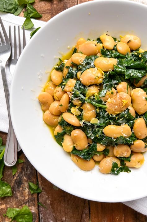 Garlic Butter Beans with Spinach | HEALTHY & Delicious 20 Minute Recipe Butter Beans Recipe, Spinach Healthy, Bean Rice, Guest Ideas, Canned Butter, Meatless Recipes, Tapas Recipes, 20 Minute Recipes, Lima Beans