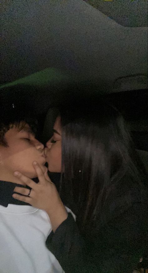 car selfie kissing Couple Car Selfies, Car Kissing Couples, Couple In Car, Boyfriend Kissing, Girlfriend And Boyfriend Goals, Car Selfies, Car Selfie, Kiss Pictures, Avengers Birthday