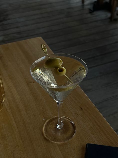 Drinking Martini Aesthetic, Olive Martini Aesthetic, Gin Martini Aesthetic, Martini Glasses Aesthetic, Martini Glass Aesthetic, Martinis Aesthetic, Martini Pictures, Hospitality Aesthetic, Dirty Martini Aesthetic