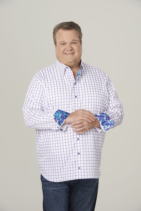 Modern Family - Season 6 Promo Cam Modern Family, Cameron Tucker, Modern Family Episodes, Eric Stonestreet, Rico Rodriguez, Modern Family Quotes, Creative Shot, Quality Memes, Family Poster