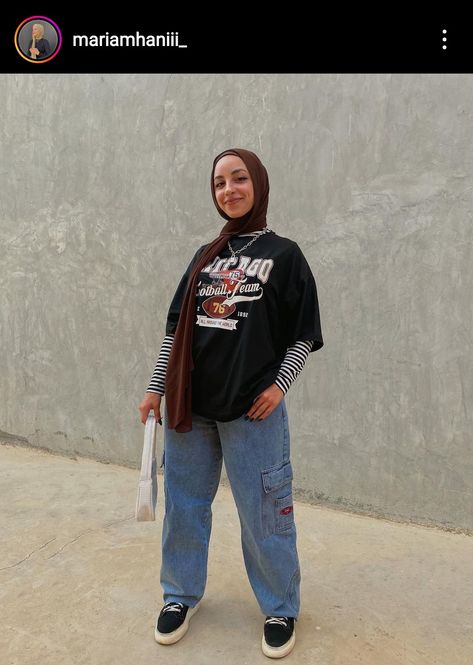 Hijabi Oversized Shirt, Oversized T Shirt Hijab Outfit, Oversized Tshirt Outfit Women Hijab, Baggy Tshirt Outfit Hijab, Hijabi Oversized Tshirt Outfit, Hijab T Shirt Outfit, Oversized Tshirt Hijab Outfit, Baggy Clothes Outfit Hijab, Hijab Tshirt Outfits