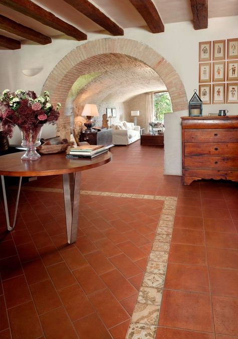 Mexican Style Homes, Hacienda Style Homes, Mexico House, Terracotta Floor, Mexican Home, Casas Coloniales, Spanish Style Homes, Hacienda Style, Countryside House