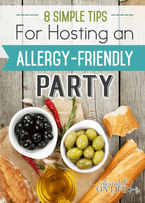 You've got to try these tips for hosting an allergy-friendly party that everyone will love (and have plenty to eat). #allergyfriendly #allergenfreerecipes Banana Coconut Cookies, Elpaso Texas, Corn Allergy, Easy Healthy Snack, Dairy Free Brownies, Peanut Allergy, Dairy Free Diet, Allergy Free Recipes, Vegan Gluten Free Recipes