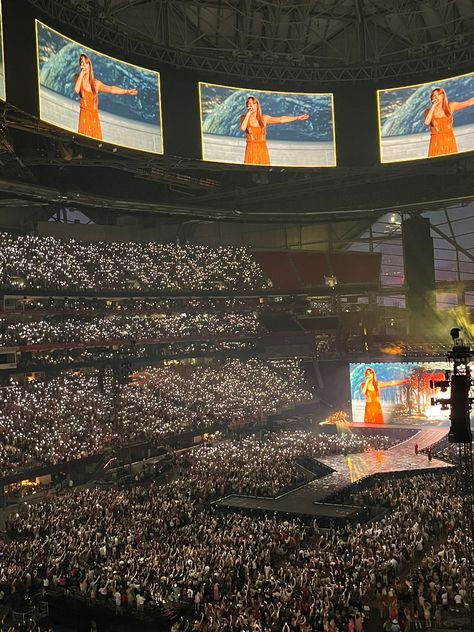 Taylor Swift Atlanta, Eras Tour Photos, Eras Tour Atlanta, Lover Fest, Tour Aesthetic, Eras Tour Taylor Swift, Eras Tour Taylor, Estilo Taylor Swift, Concert Aesthetic