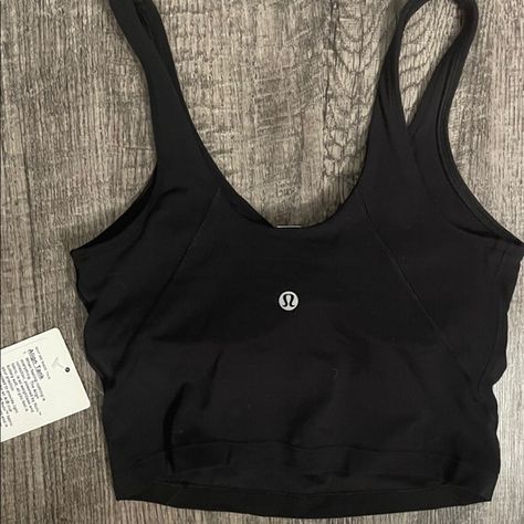 black lululemon align tank! Lululemon Align Cropped Tank Top, Black Lululemon Align Tank, Black Align Tank, Lululemon Sports Bra Tanks, 7th Grade Outfits, Lululemon Crop Top, Youtuber Dr, Lululemon Collection, Bday Wishlist