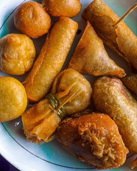 I got the small chops and decided to take a picture of it. Small Chops Pictures, Small Chops Package Ideas, Small Chops Package In Nigeria, Nigerian Small Chops, Small Chops, African Recipes Nigerian Food, Ice Candy, Food Gallery, African Recipes