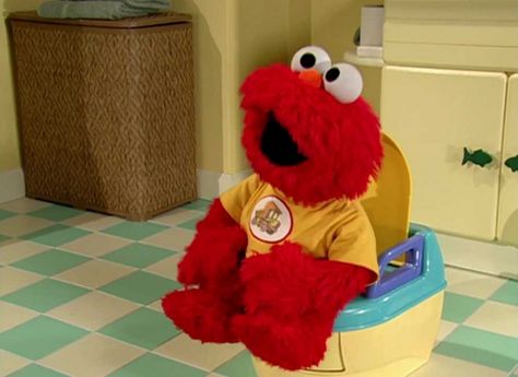 The “My Toilet Breaks Are The Best Part of My Day” Face | 23 Faces Everyone Who Works In A Call Centre Will Recognise Elmo Potty, Potty Training Humor, Sapo Kermit, Elmo Memes, Elmo Wallpaper, Baby Elmo, Elmo And Friends, Timmy Time, Elmo World