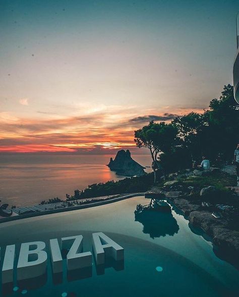 Ibiza Aesthetic, Took A Pill In Ibiza, Ibiza Trip, Ibiza Sunset, Ibiza Vibes, Italy Vibes, Ibiza Formentera, Ibiza Travel, Magic Island