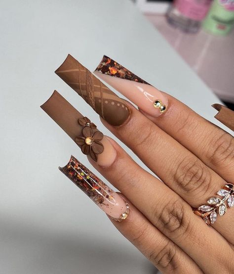 arelly💫 (@arellyys_nailss) • Instagram photos and videos Nail Designs White Coffin, Blue Coffin Nail Designs, Orange And Brown Nails, White Coffin Nail Ideas, Girly Nail Art, Cute Coffin Nails, Nail Designs White, Nail Ideas Cute, Coffin Nail Ideas