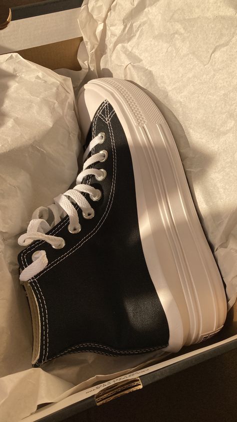 Enhypen Converse Shoes, Enhypen Converse, Enhypen Shoes, Converse Shoes For Girls, All Star Aesthetic, Aesthetic Tennis, Converse Collection, Platform Converse, Shoe Inspo