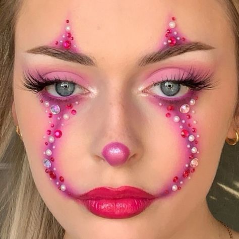 Makeup Looks Inspiration, Easy Clown Makeup, Girl Halloween Makeup, Cute Clown Makeup, Makeup Clown, Halloween Makeup Clown, Halloweenský Makeup, Holloween Makeup, Vampire Bride