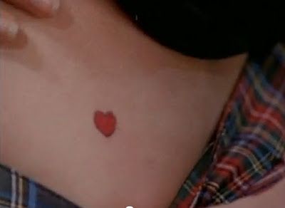 I want this tattoo that Rachel had in Friends I Want A Tattoo, Tattoo Tv Shows, Red Heart Tattoos, Green Tattoos, Tattoo Care, Friend Tattoos, Hip Tattoo, Simplistic Tattoos, Skydiving