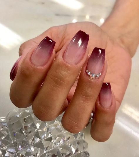 Ambre Nails, Ombre Nail Design, Ombre Nail Colors, Burgundy Nail Designs, Red Ombre Nails, Fall Ombre, Opal Nails, Wine Nails, Maroon Nails