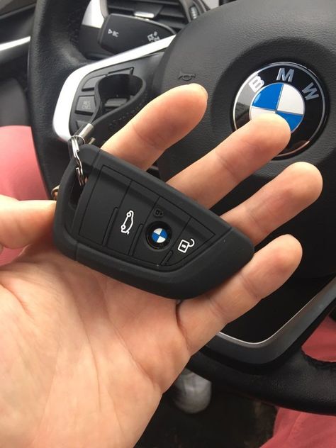 Bmw Gt, Bmw Supercar, Alarm Keychain, Range Rover Black, Bmw Key, Bmw Girl, Car Poses, Car Key Holder, Leather Key Case