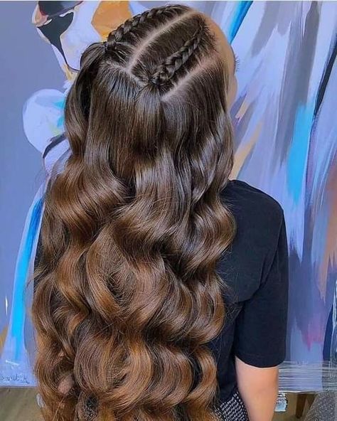 Hair Styles With Braids Easy, Easy Hairstyles For Long Hair With Braid, Cute Hairstyles For Volleyball Pictures, Hairstyles For Long And Thick Hair, Cute Brown Hairstyles, Jednostavne Frizure Za Dugu Kosu, Hair Ideas Down, No Tension Hairstyles, Hair Styles Hair Down