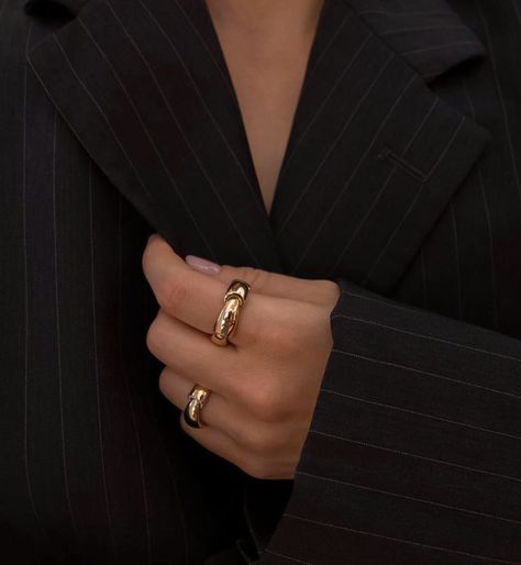 Clothing Optional, Classy Aesthetic, Jewelry Photography, Jewelry Inspo, Black Aesthetic, Jewelry Branding, Business Women, Chic Style, Rings For Men