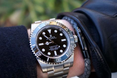 Rolex Submariner Date or No Date? Which is Best? - Millenary Watches Rolex Submariner Leather, Rolex Submariner Gold, Submariner No Date, Rolex Submariner Green, Rolex Submariner 5513, Cheapest Rolex, Rolex Submariner 16610, Rolex Submariner Black, Rolex Watches Submariner