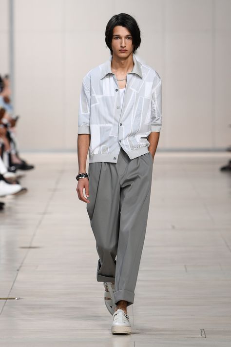 Fashion 2024 Fall, 2024 Mens Fashion, Hermes Clothes, Vogue Spring, Semi Formal Outfit, Fashion Trend Forecast, Old Outfits, Dress Illustration, Teen Boy Outfits