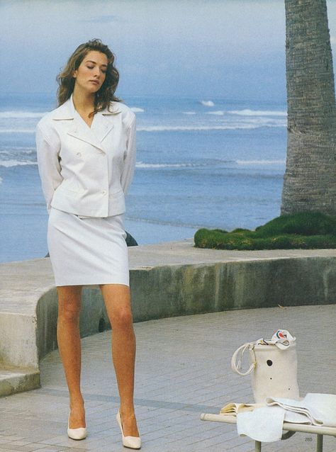 Tatjana Patitz, The Great White, 1980s Fashion, Great White, Simple Image, Work Outfit, Editorial, Thailand, White Dress