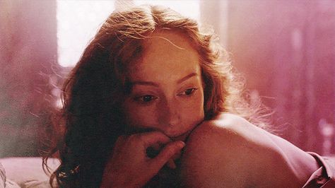 LOTTE VERBEEK #Lotte_Verbeek #Giulia_Farnese #The_Borgias #Geillis_Duncan #Outlander Lotte Verbeek Outlander, Lotte Verbeek Gif, Giulia Farnese The Borgias, Geillis Duncan, Giulia Farnese, Lotte Verbeek, The Borgias, Katherine Pierce, Story Characters