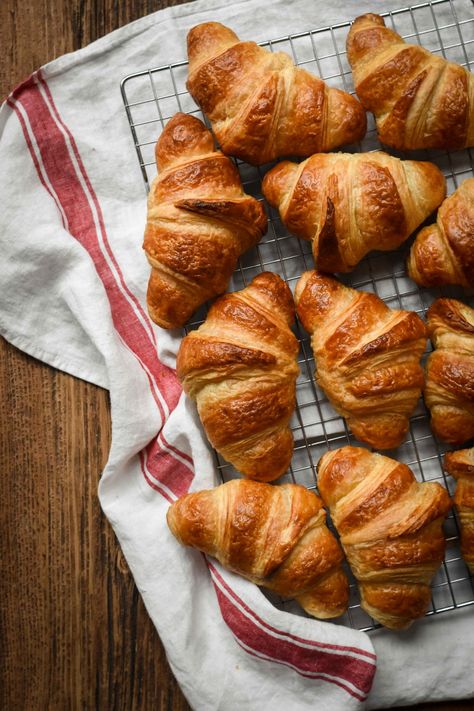 Classic French Croissants French Croissants, French Croissant, Homemade Croissants, Croissant Recipe, French Bakery, Cooling Rack, Baking Sheets, Food Styling, Scones