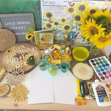 Autumn - Little Moons Library on Instagram: "SUNFLOWER ART🌻 . Continuing on with some sunflower play, we looked at the infamous Van Gogh and his sunflower painting. I set up this invitation to create for Luna and we had so much fun painting, gluing, colouring and making sunflowers out of playdough! Swipe to see her finished artwork! . 🌻 Wooden sunflower from DrawMe Lincoln 🌻 YD rollers and flower tray and Kinfolk Pantry sunflower cutter is from TFI 🌻 Yellow playdough is from Hello Playdough