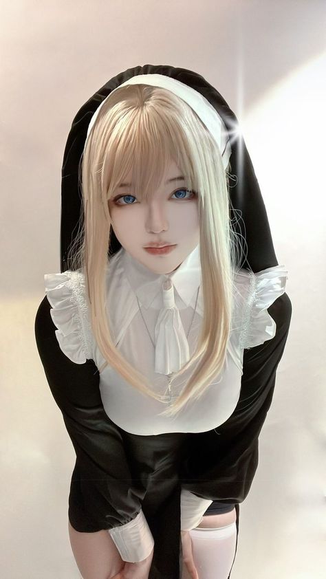 White Hair Anime Guy, Internet Girl, Seductive Clothes, Cute Cosplay, Cosplay Outfits, Korean Beauty, Beauty Women, Asian Beauty, Blonde