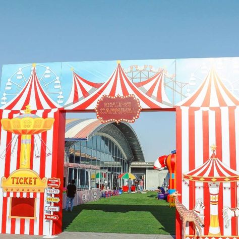 Carnival Stage Design, Carnival Design Ideas, Carnival Theme Entrance, Carnival Theme Party For Kids, Carnival Theme Decor, Carnival Entrance, Carnival Function Decor, Carnival Themed Birthday Party, School Carnival Ideas