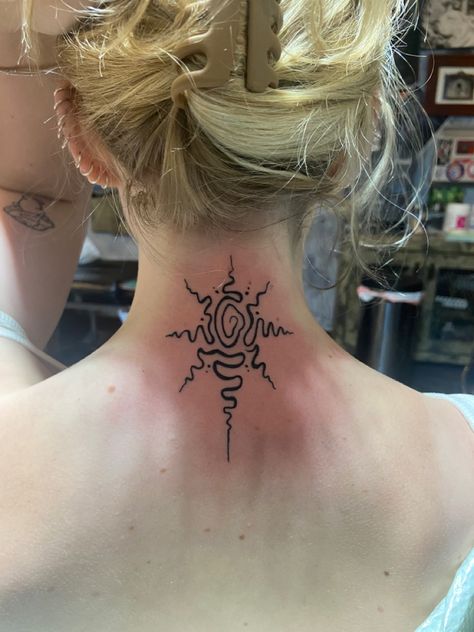 Swirl Neck Tattoo, Evil Eye Sun Tattoo, Tree Of Life Neck Tattoo, Hippy Neck Tattoos, Spiral Shoulder Tattoo, Sun Neck Tattoo, Spiral Sun And Moon Tattoo, Sideburn Tattoos, Neck Henna Designs