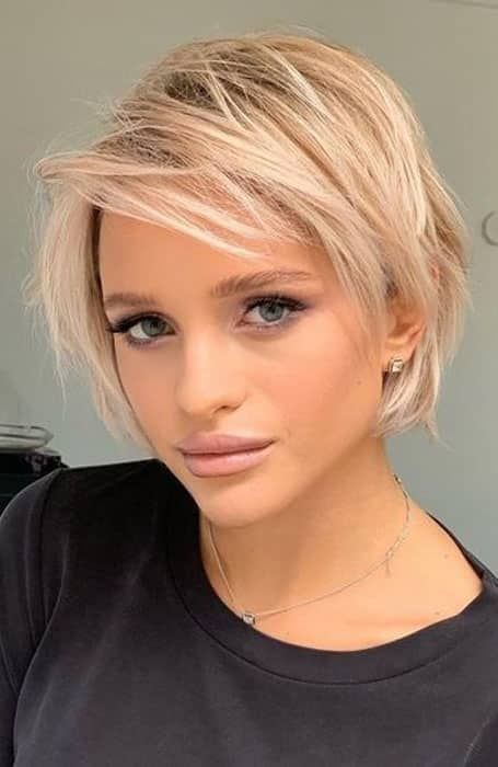 30 Short Bob Haircuts & Hairstyles for Women in 2023 Bob Haircut For Fine Hair, Messy Short Hair, Short Layered Haircuts, Bob Hairstyles For Fine Hair, Hair 2024, Bob Haircuts For Women, Short Bob Haircuts, Haircuts For Fine Hair, Short Blonde Hair