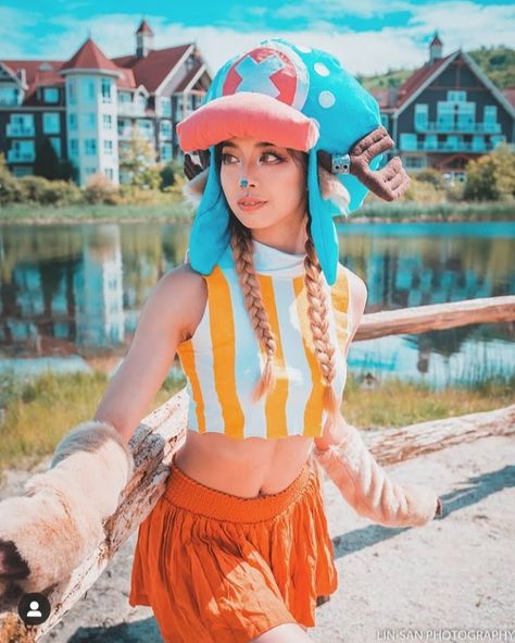 Chopper Halloween Costume, One Piece Women Cosplay, One Piece Anime Cosplay, Halloween Costume For Asian Women, Summer Cosplay Ideas, Tony Tony Chopper Cosplay, Chopper One Piece Cosplay, Chopper Costume, One Piece Cosplay Female