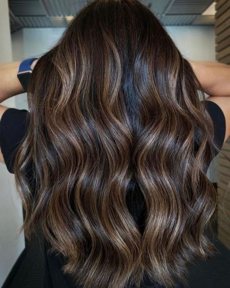 Fall Balayage Brunette, Dark Brunette Balayage, Brown Balayage Hair, Balayage Hair Ideas, Balayage Styles, Fall Balayage, Hair Stules, Natural Dark Hair, Light Brown Balayage