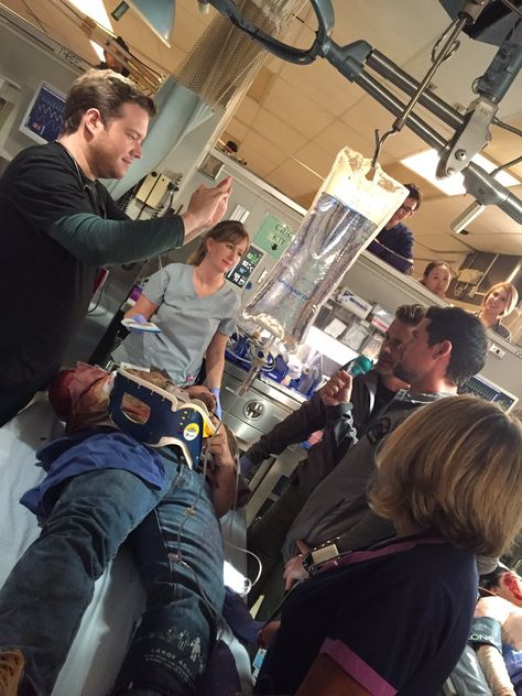 CODE BLACK - BTS Code Black Tv Show, Black Tv, Code Black, Vr Goggle, Tv Series, Bones, Talk Show, Drama, Tv Shows