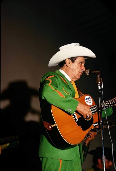 Ernest Tubb, Old Country Music, Country Pop, Good Old, Country Music, Musician, Guitar, Music, Quick Saves