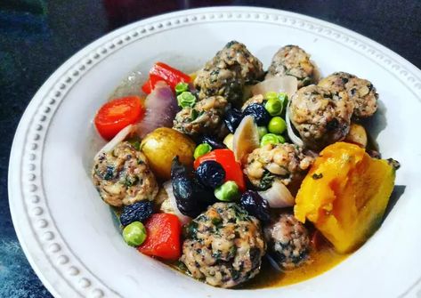 Lamb Shank, Recipe Page, European Cuisine, Cooked Chicken, Vegetable Puree, Chicken Meatballs, Chicken Stew, Chicken Soup, Azerbaijan