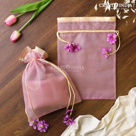 ✨ Celebrate Raksha Bandhan with Elegance ✨ Present your gifts in our stunning Gota Patti Potli Bags, perfect for adding a touch of tradition and style to your Raksha Bandhan celebrations. 🎁🌟 Each bag is beautifully handcrafted, ideal for sweets, jewelry, or any small treasures. Make your gifts unforgettable with our exquisite potli bags! 🎉🛍️ Marriage Decoration, Potli Bags, Kids Bags, Fabric Crafts, Bag Making, Bridal Shower, Beaded Jewelry, Make It Yourself, Fabric