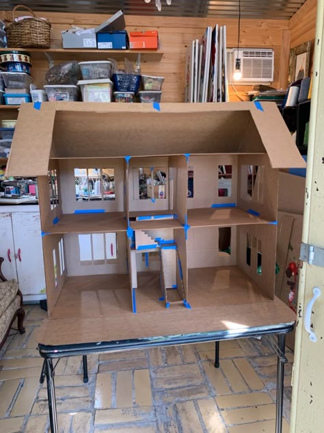 How To Make A Mini House Out Of Cardboard, Tiny House Dollhouse, Tiny Cardboard House, Cardboard House Interior, Cardboard Dollhouse Template, Barbie Doll House Diy Cardboard, Dollhouse Walls Diy, Making A Doll House, Lps Houses Diy