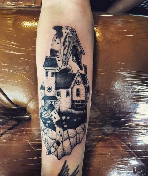 Tattoo Albie - Beetlejuice house and sandworm by Albie 🙂 Beetlejuice House Tattoo, Beetlejuice House, Beetlejuice 2, House Tattoo, Movie Tattoos, Home Tattoo, Beetlejuice, To Draw, Graffiti