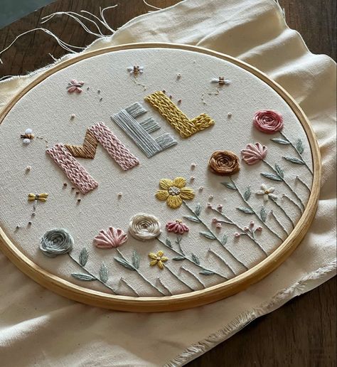 Simple Name Embroidery, Newborn Embroidery Ideas, Embroider Names, Lucy Yak, Etsy Embroidery, Diy Fabric Jewellery, Embroidery Hoop Wall Art, Name Embroidery, Embroidery Videos